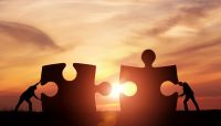 Two leading large community banks join forces, intending to add more muscle after a transition period.