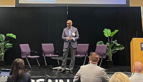 Wayne Brown of Alacriti Speaks to Bankers and Graduate Students at University of Connecticut