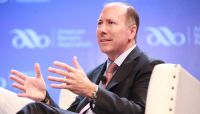 ABA&rsquo;s Nichols: &ldquo;Ending &lsquo;bank-on-bank violence&rsquo; is extremely important, particularly as it pertains to advocacy. &hellip; We have more influence and more clout by working together than apart.&rdquo;