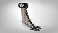 Oil plunge leaks into some banks&rsquo; plans