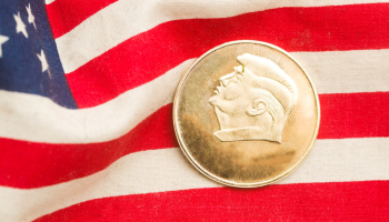 Trump-linked Crypto Venture Applies for Banking License