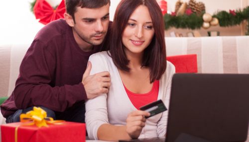 Online banking visits soaring, particularly on 4th and 18th of each month