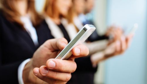 Mobile banking pushing online aside