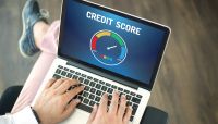 Addressing an Apparent Contradiction in Credit Scores