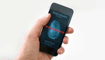 Contactless payment card with fingerprint security launched