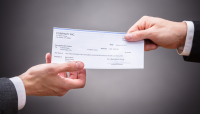 JPMorgan Chase Takes Initiative in Abandoning Checks