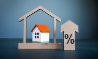 Mortgage Applications Fall as Market Awaits Fed Decision